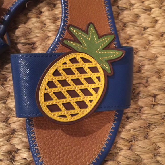 Tory Burch pineapple sandals - Picture 3 of 3